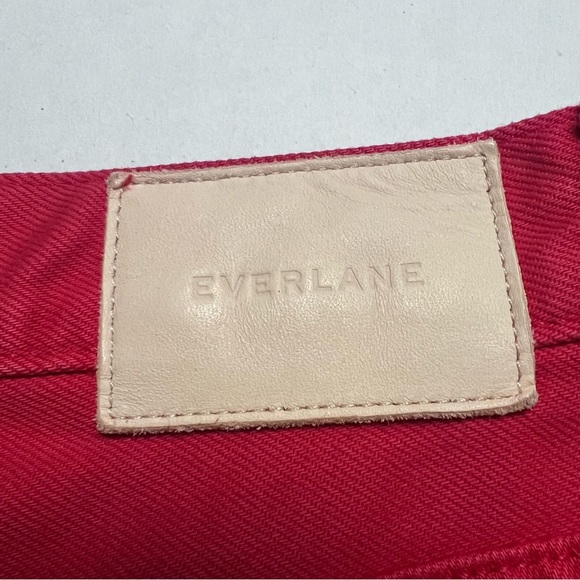 EVERLANE The Cropped Cheeky Jean In Red. 26" Inseam. Button Fly Size: 26 - Picture 6 of 9